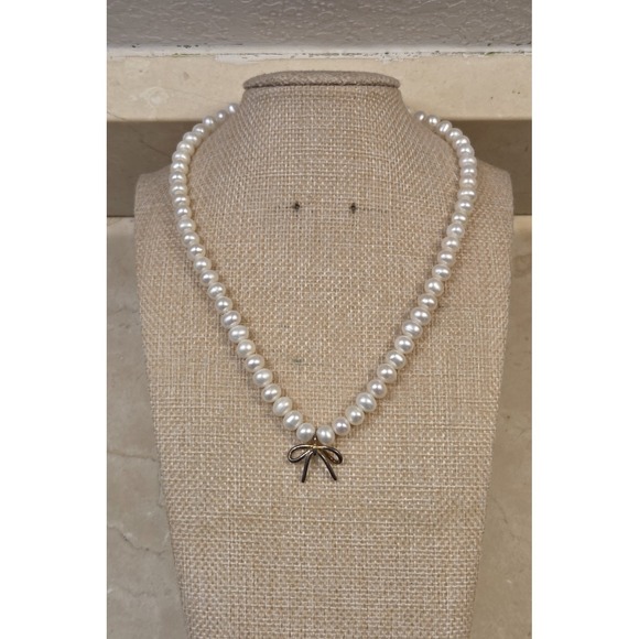 The Unbranded Brand Jewelry - 1990s Sterling Silver Bow & Pearl Adjustable Necklace 15-17"